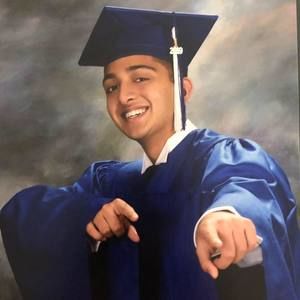 Meet your Posher, Vinit